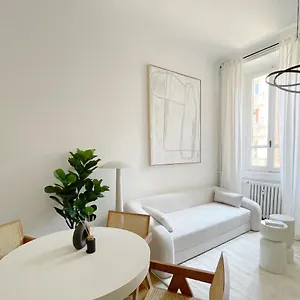Casa Unica - Typical & Charming - Navigli Ii Italia
